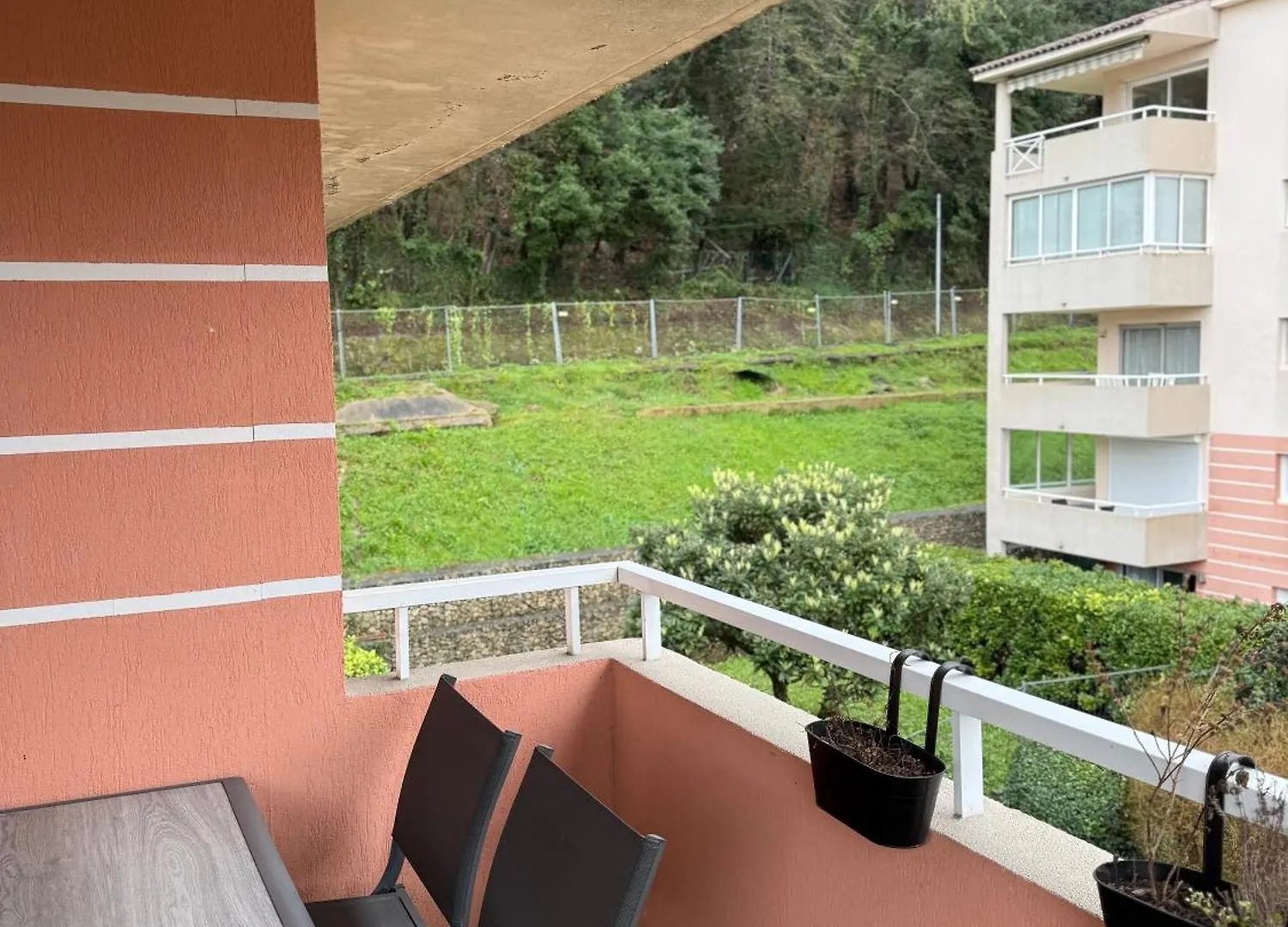 Dernier Etage Avec Garage, Piscines Et Tennis 케인즈수르메르 0*,